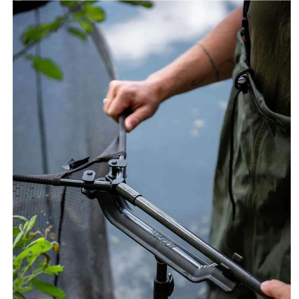 Fox Carpmaster Net Safe support d'épuisette pour rangement vertical - 9