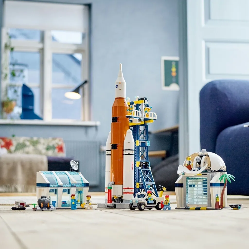 Jeu de construction centre spatial LEGO 60351 avec fusée et figurines - 14
