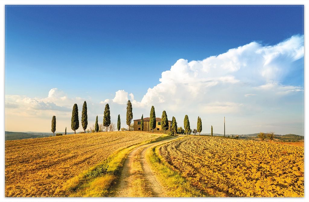 Wallario Premium Teppich, Größe 90 x 140 cm, Italien - Toskana unter blauem Himmel einsame Farm
