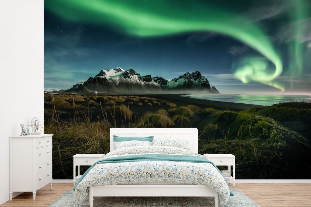 MuchoWow Fototapete für Wohnzimmer oder Schlafzimmer Wandtapete Vinyl Motivtapete Berg Vestrahorn in Island - 525x350 cm - Das Hintergrundbild