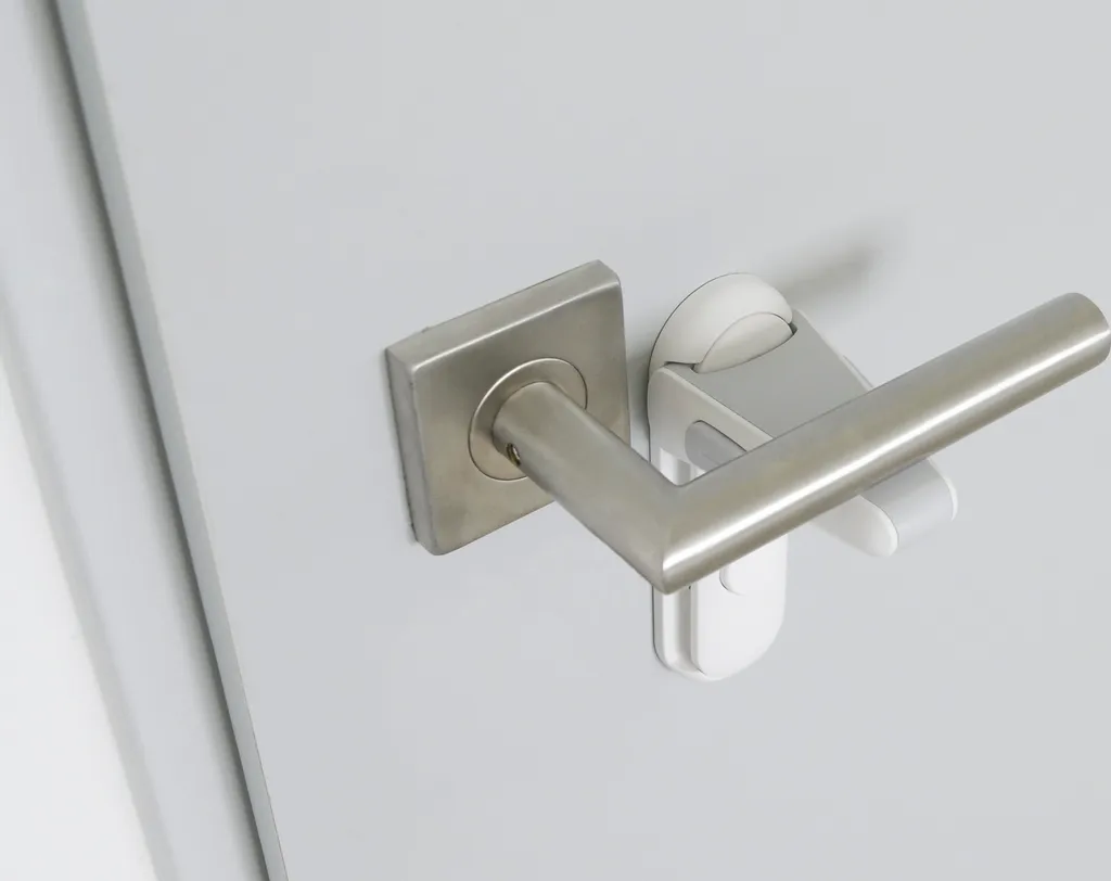 Blocco Maniglia Bianco per Sicurezza Bambini | Proteggi i tuoi Figli