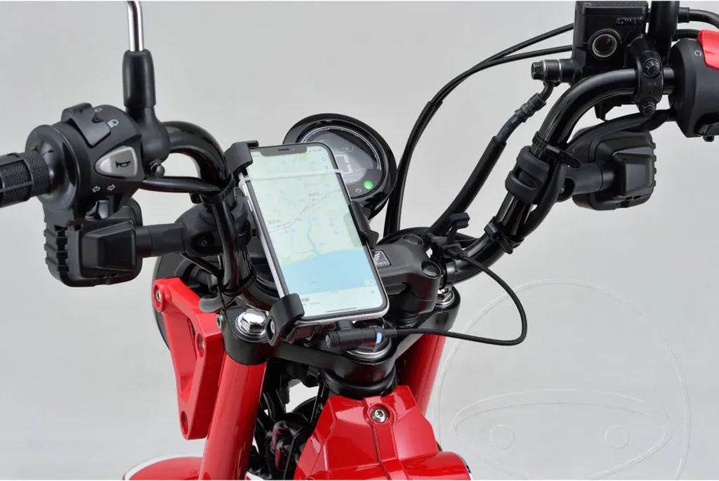 Support Guidon Moto USB-C pour Navigation GPS et Long Trajet - 4