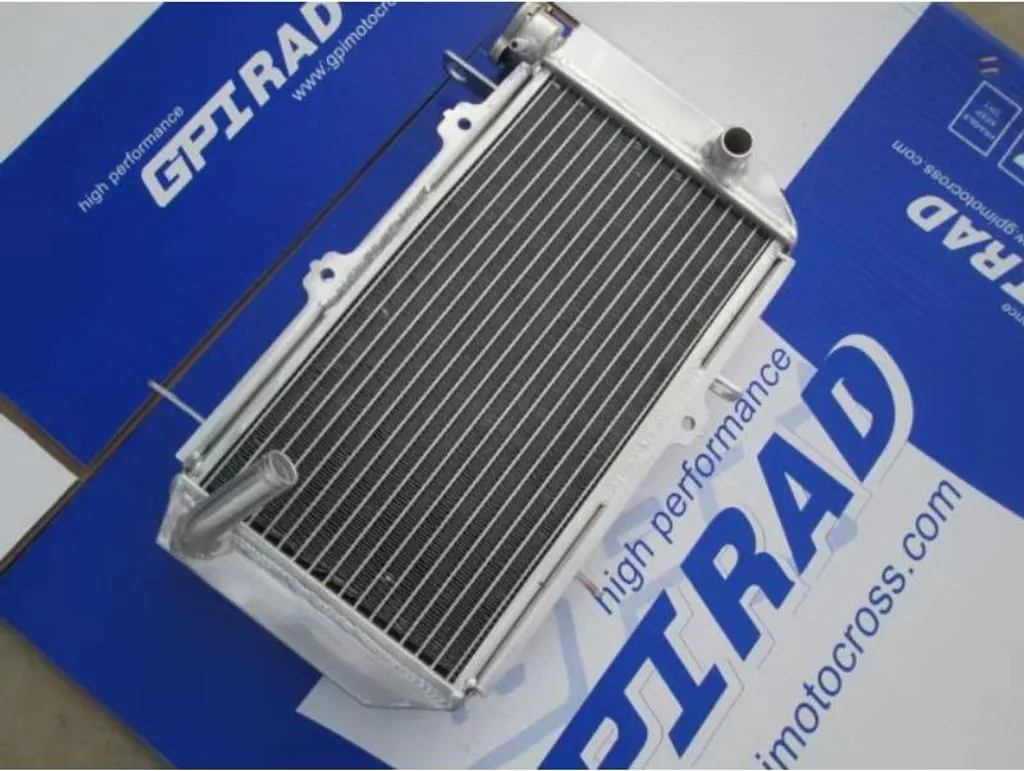 Radiateur Alu Yamaha YFZ450R Design Léger et Capacité de Refroidissement