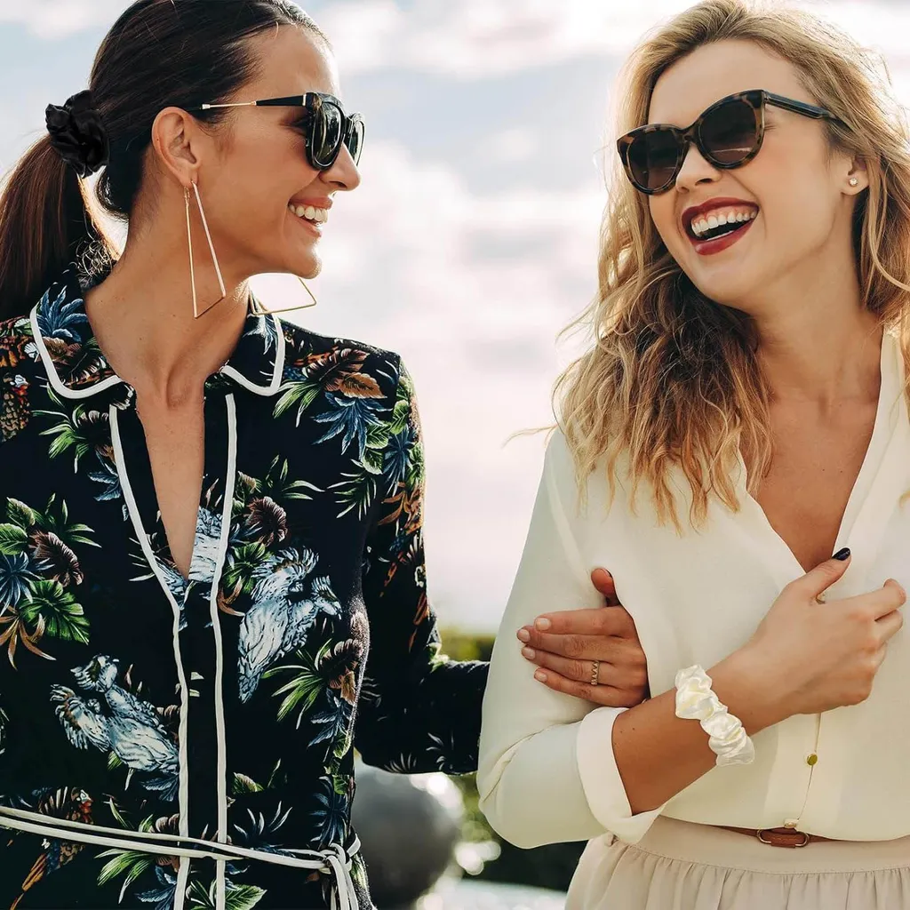 6 Scrunchies Seta Raso Donna: Accessori Capelli Must-Have 2026 - 7