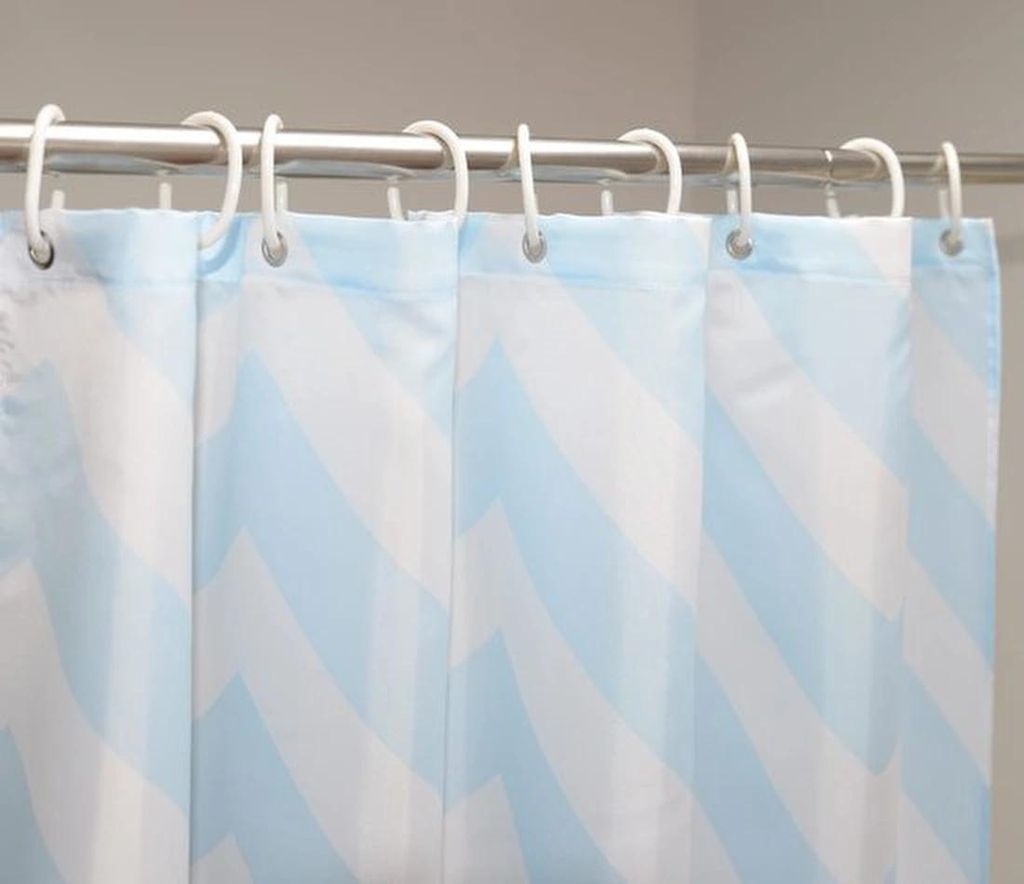 Unyqoos Extra breiter Textilduschvorhang mit Farbverlauf und Chevron-Muster