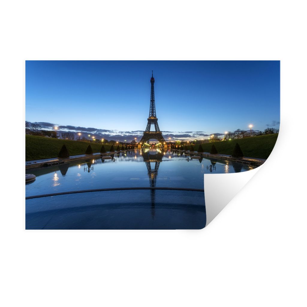 MuchoWow Wandtattoo Wandsticker Wandaufkleber Der Eiffelturm am Abend bei sehr klarem Himmel in Paris 90x60 cm Selbstklebend und Repositionierbar...