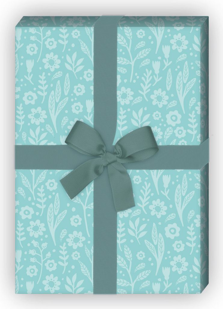 Schönes Blümchen Geschenkpapier mit Blumen Ton in Ton hellblau - G11866, 32 x 48cm