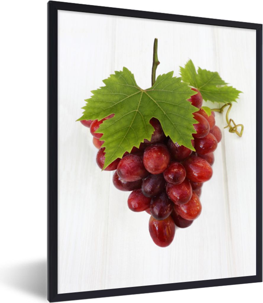 MuchoWow MuchoWow Gerahmtes Poster Traube roter Trauben an der Decke mit sehr grünen Blättern 30x40 cm - Poster mit zchwarzem Bilderrahmen - ...