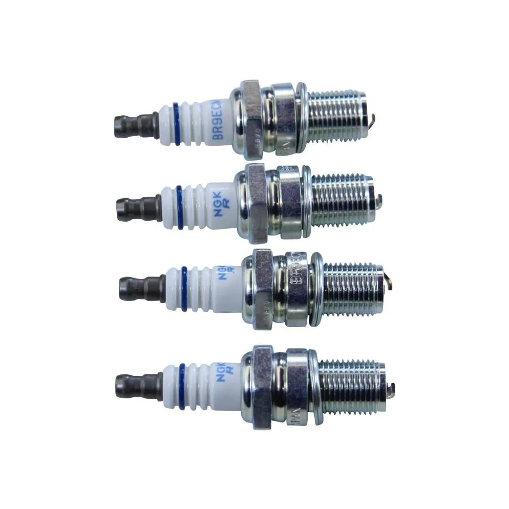 NGK BR9ECM 3252 Kit 4 Candele - Il Segreto per un Motore Sempre Pronto
