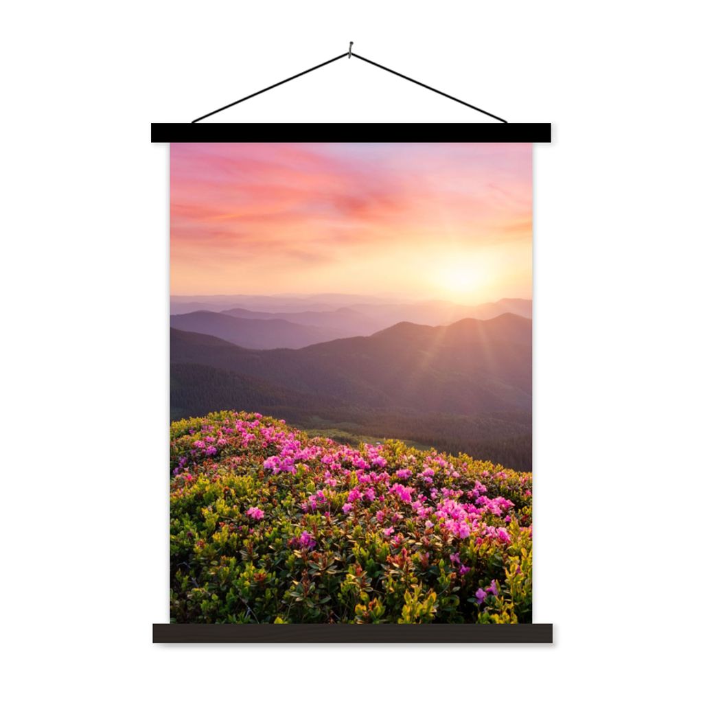 MuchoWow Textilposter Blumen - Berg - Sonnenuntergang - Landschaft 40x53 cm mit schwarzem Rahmen - Abbildung