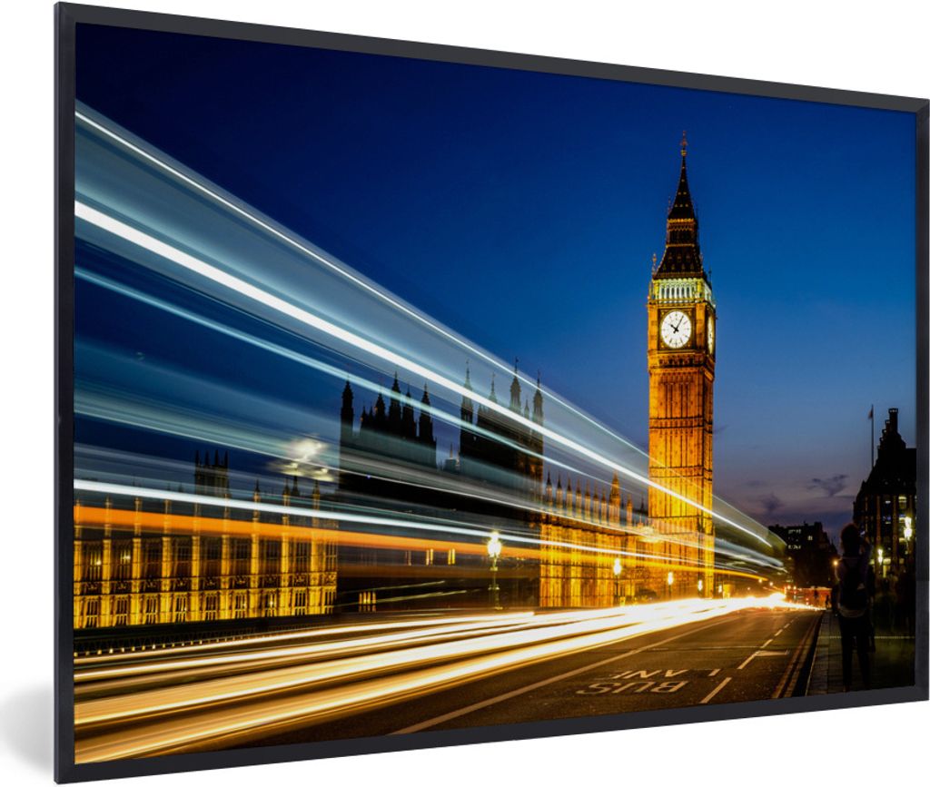 MuchoWow Gerahmtes Poster Big Ben mit einem Lichtstrahl in London 30x20 cm - Poster mit Schwarzem Bilderrahmen Wandposter Rahmen Foto Bilder - Ku...