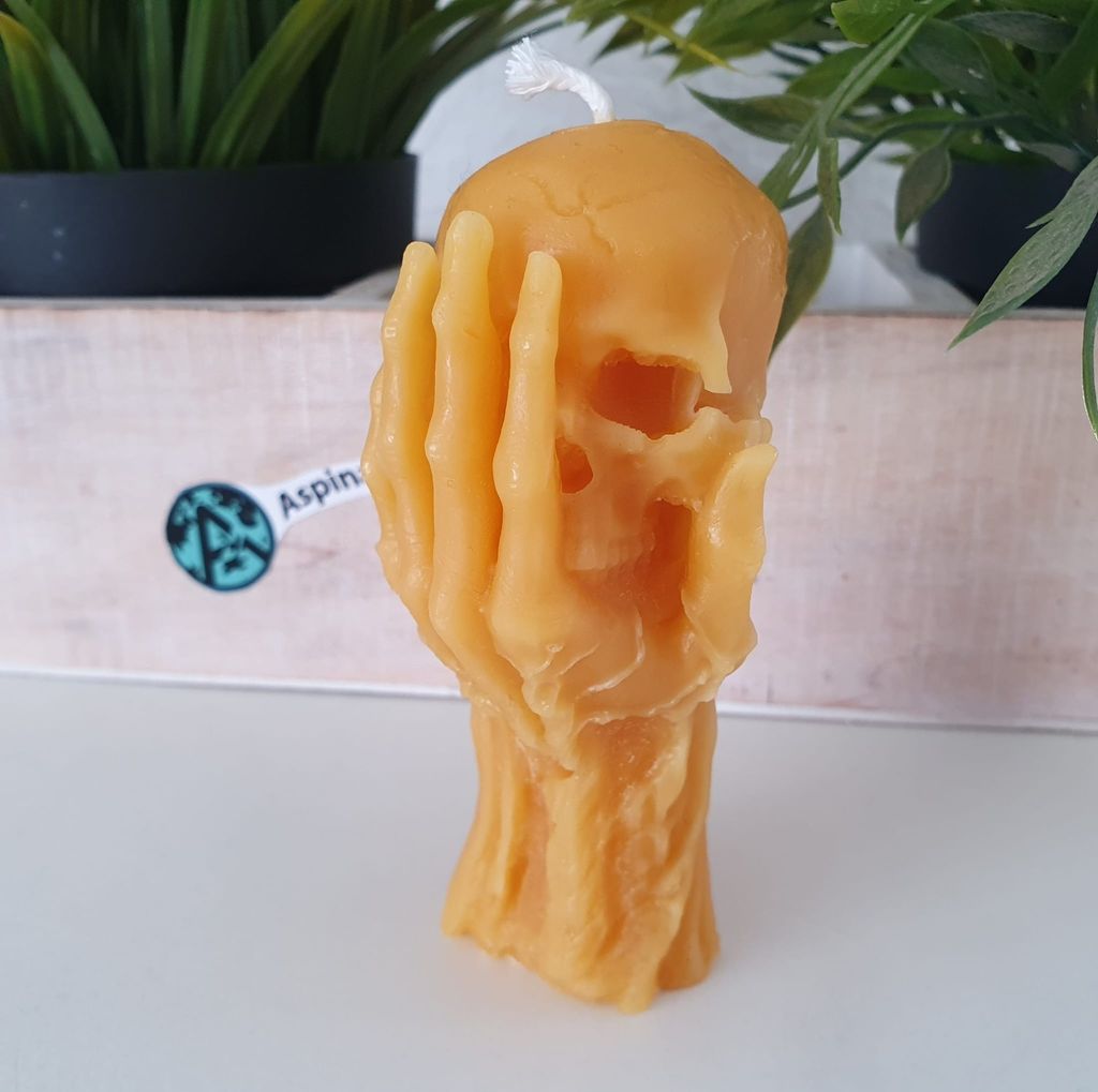Bienenwachskerze Hand mit Totenkopf Kerze 10 cm