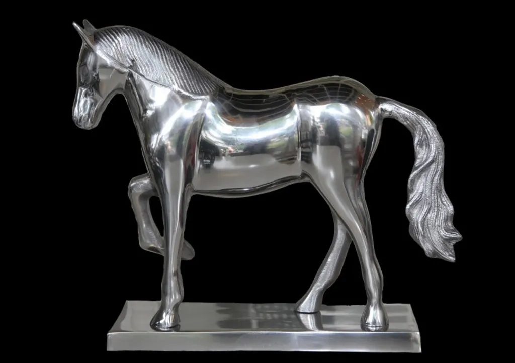 Sculpture Cheval Argentée Massive : Déco Chic pour Meuble et Console