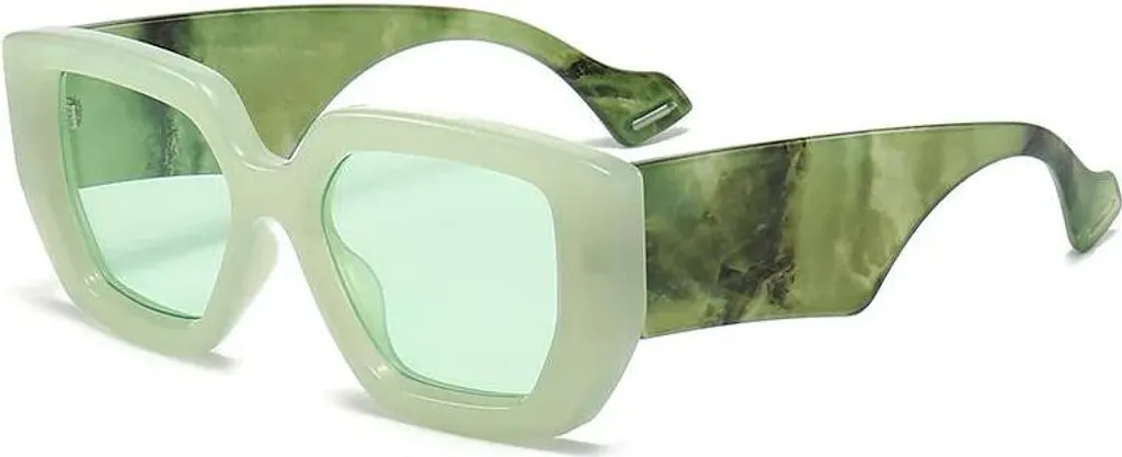 Lunettes de soleil vertes protection UV idéales pour conduite et vacances