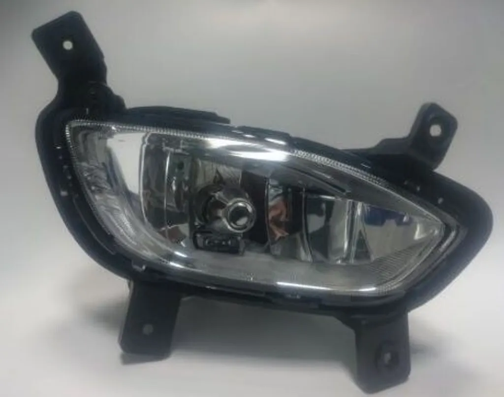 Phare anti-brouillard droit Kia Rio III UB : remplacez l'optique HS