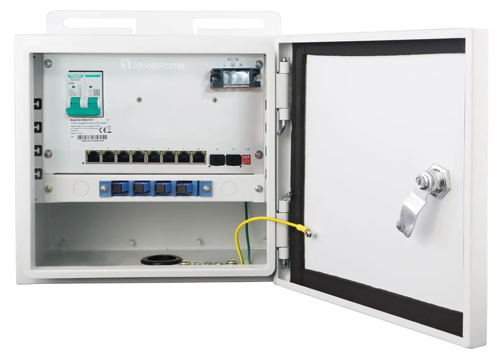 Switch LevelOne OSW-1031 10 ports GE avec 8 sorties PoE+ 802.3at/af