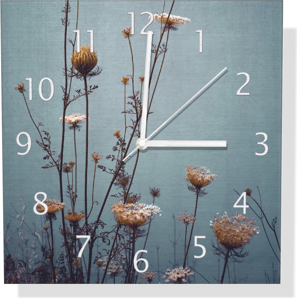 Wallario Design Wanduhr Filigrane Wildblumen aus Aluverbund, Größe 30 x 30 cm