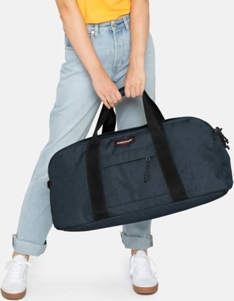 Eastpak Station + Triple Denim Bleu : Sac de voyage robuste et pratique