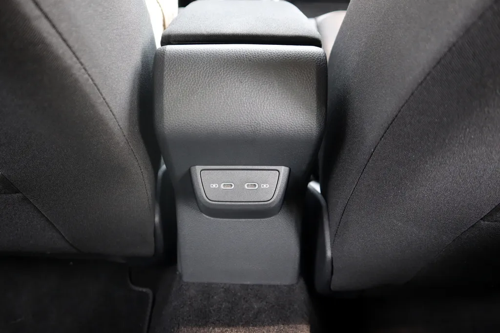 Ajout Port USB VW Taigo CS - Kit Kufatec pour Smartphone et Multimédia