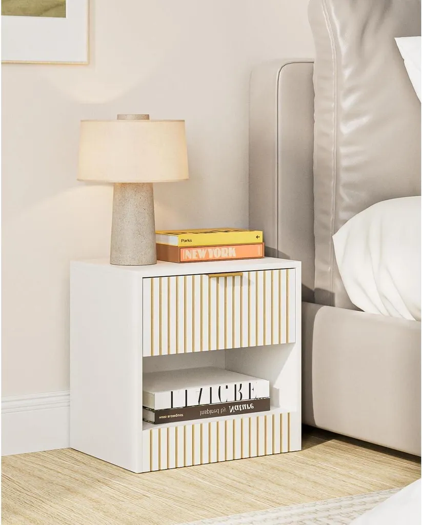 Table de nuit HEYZOEY : fini le désordre avec cette table de chevet bois