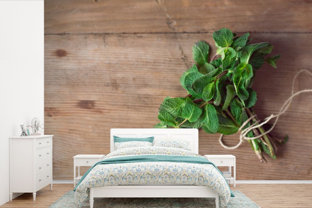 MuchoWow Fototapete für Wohnzimmer oder Schlafzimmer Wandtapete Vinyl Motivtapete Frische Minzblätter auf einem Holztisch - 330x220 cm - Fotota...