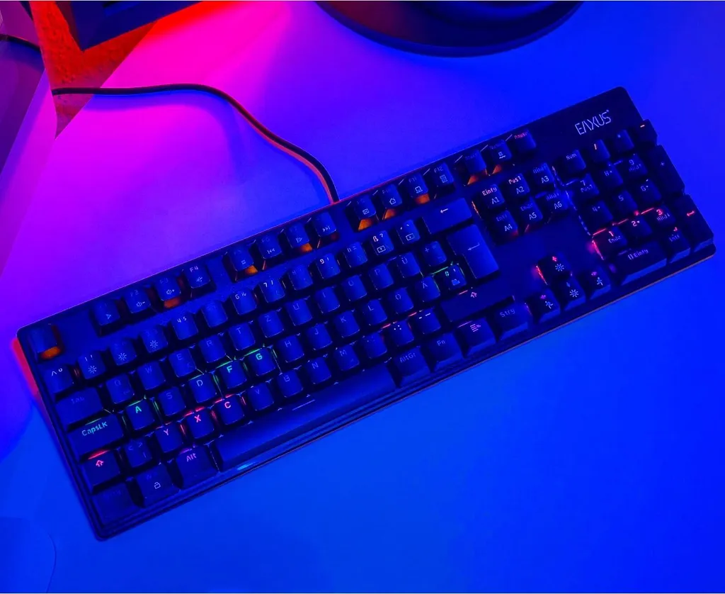 Clavier gaming LED haute performance pour setup de jeu PC mécanique - 10