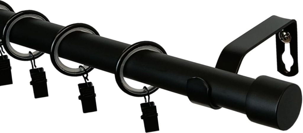 LOFT 300 cm 1-läufige Gardinenstange Schwarz 19 mm aus Metall mit Endstück LUNA Komplettset mit Ringen und Clips Inklusive Montagezubehörset