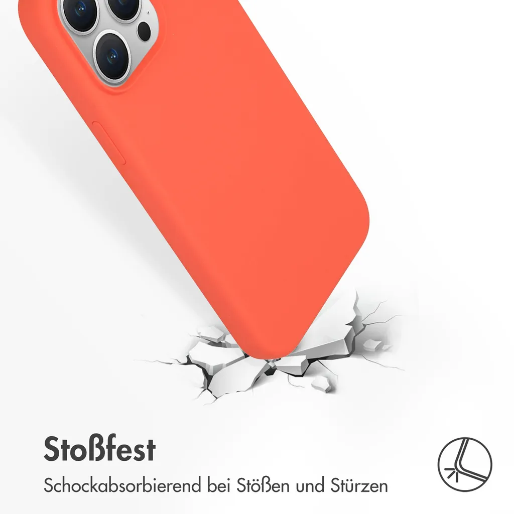 Recensione Cover iPhone 15 Pro Max Accezz Nectarine Silicone Liquido - 3
