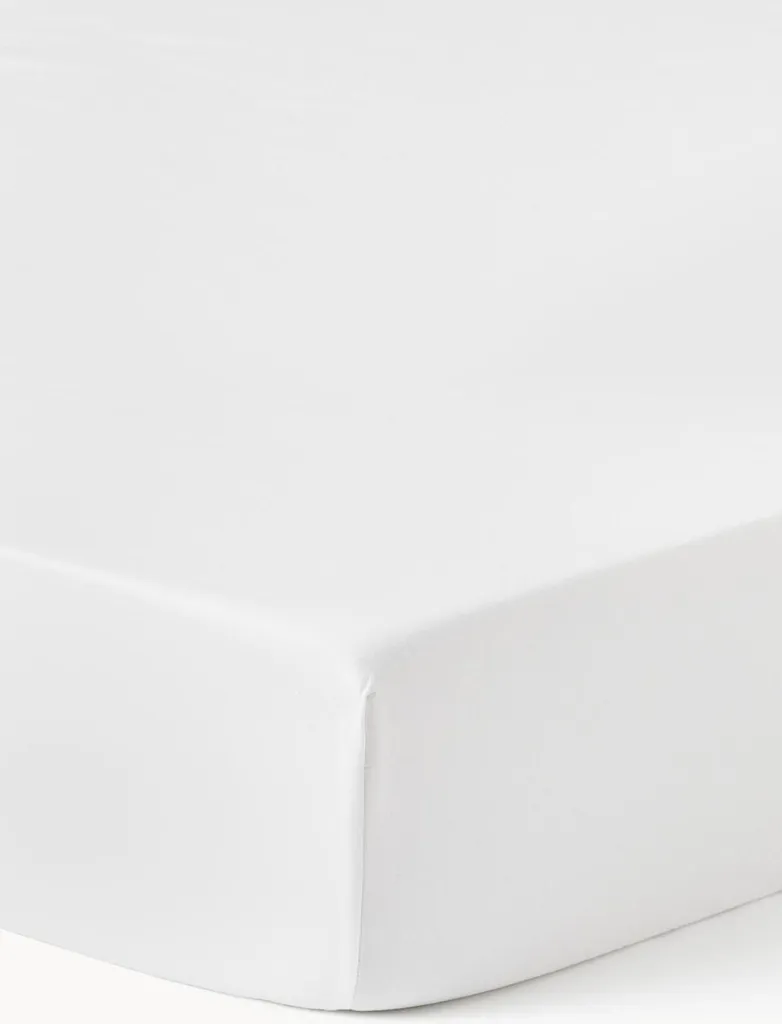Drap housse blanc 180x200 coton élastiqué Westwing qui ne glisse jamais