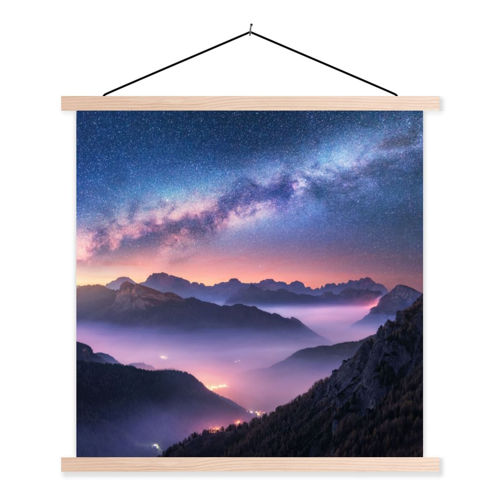 MuchoWow Textilposter Berge - Sternenhimmel - Nebel 120x120 cm mit holzfarbenen Rahmen - Textil-Poster
