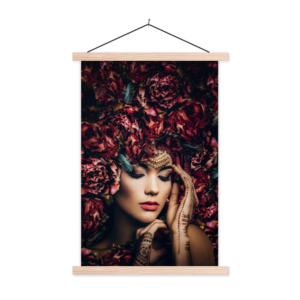 MuchoWow Textilposter Frau - Blumen - Henna - Porträt 60x90 cm mit holzfarbenen Rahmen - Textil