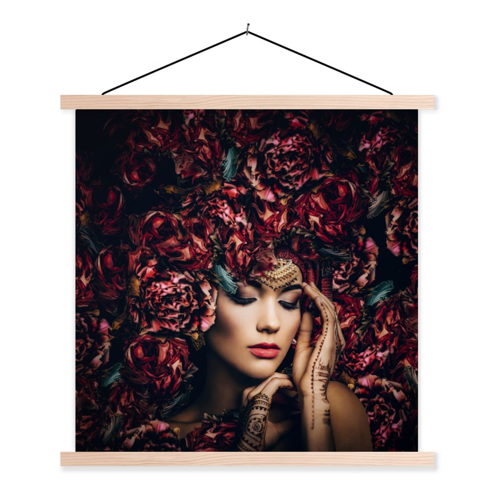 MuchoWow Textilposter Frau - Blumen - Henna - Porträt 120x120 cm mit holzfarbenen Rahmen - Textil-Poster