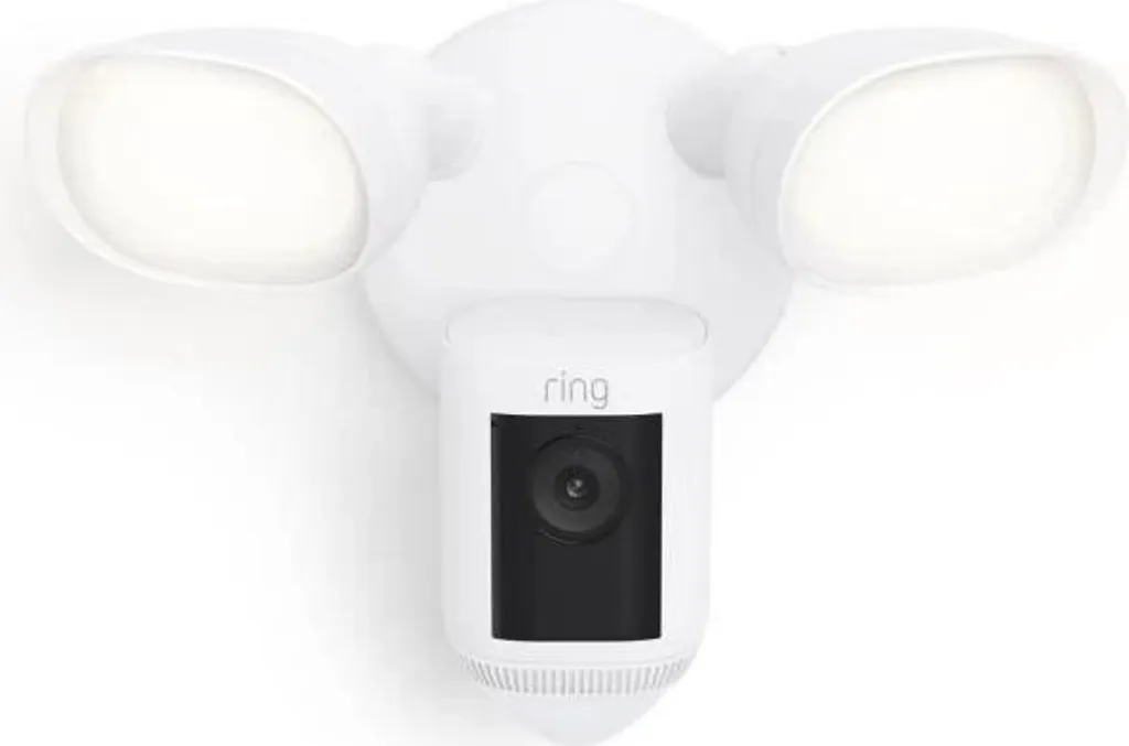 Ring Spotlight Cam Pro Plug-In Détection 3D et Vision Nocturne Couleur