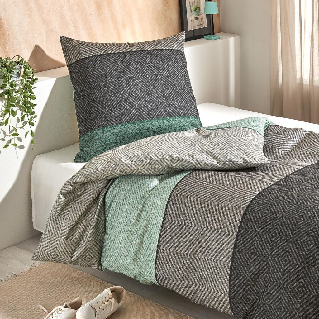 Traumschlaf Mako-Satin Bettwäsche Kansas 160x210 cm + 65x100 cm grün