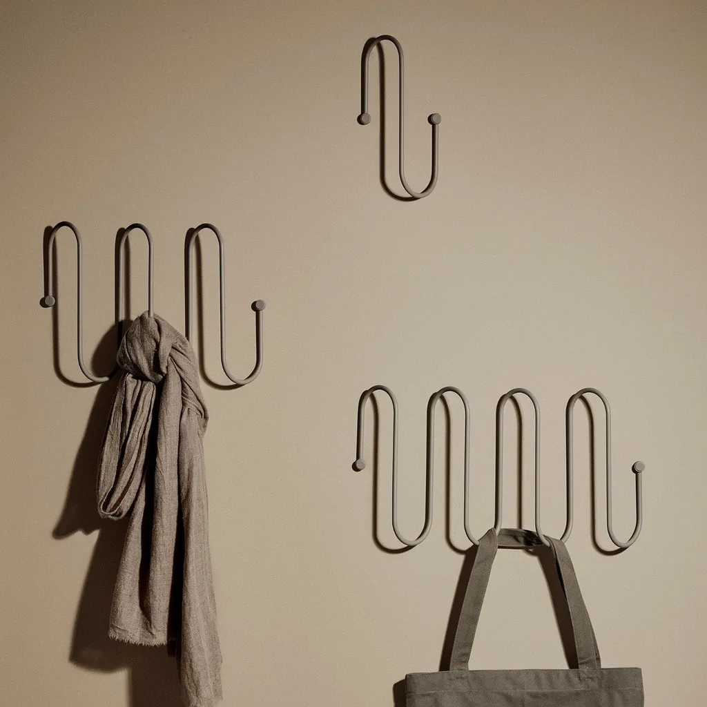 Patère Murale Design en Acier Gris Steel Gray Blomus CURL Moderne