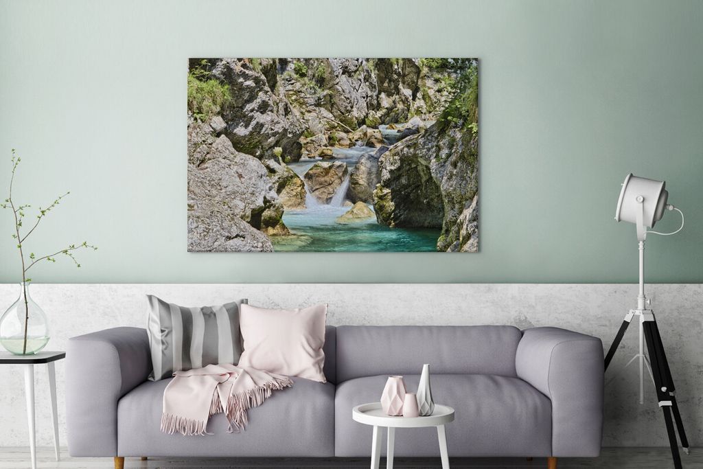 OneMillionCanvasses - Leinwandbilder - 140x90 cm, Fluss Soca und Kalksteinfelsen im Triglav-Nationalpark in Slowenien, Wandbilder Kunstdruck Wand...
