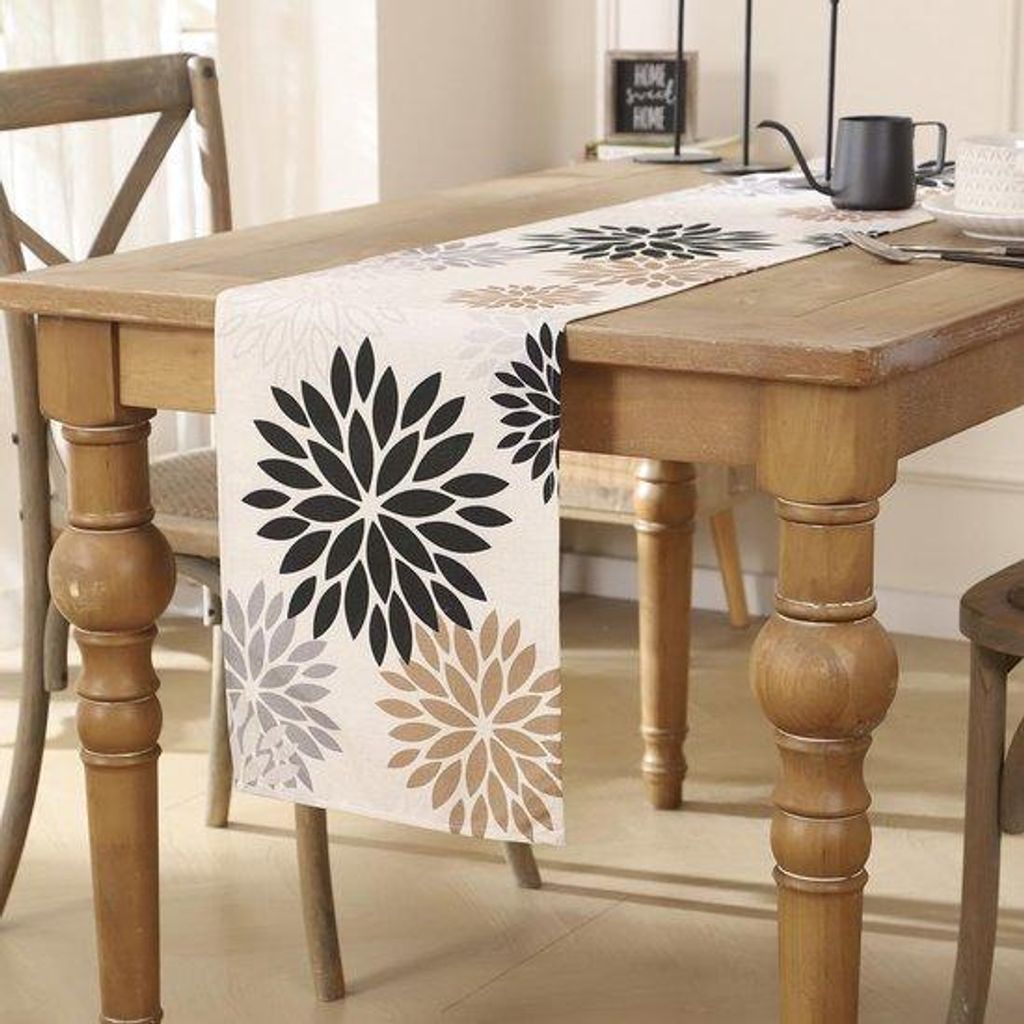 Moderne tafelloper mit Blumenmuster für stilvolle Tischdekoration
