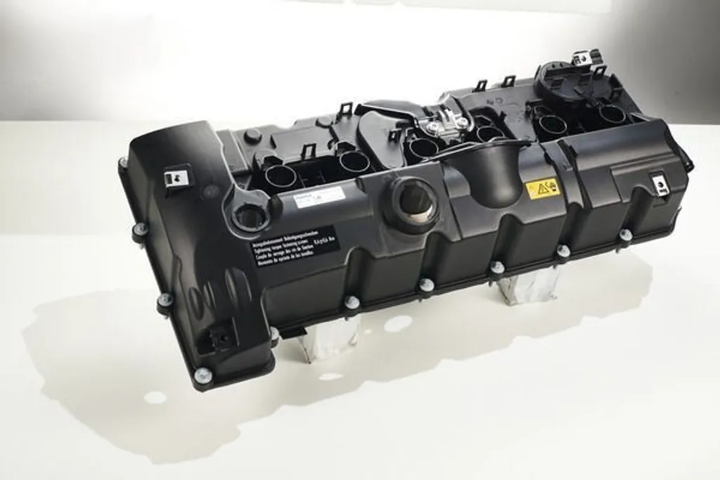 Couvre-culasse BMW E90 2.5 essence de 2005 à 2012 en composite durable