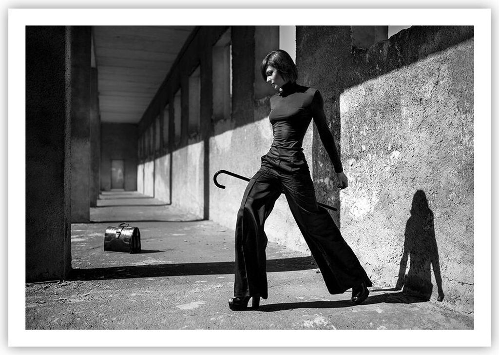 Poster - Poster ohne Rahmen - Fotografie Mode Frau - 100x70 cm - Wand Bild - Wanddeko - Wandbilder - Kunstposter - Wandposter - Bilder - Kunstdruck...