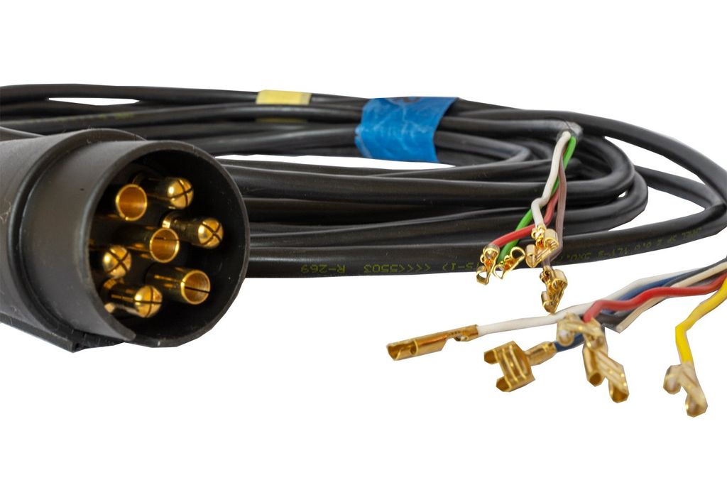 4 m langer Kabelset mit 7-poligem Stecker ohne Produktbild 