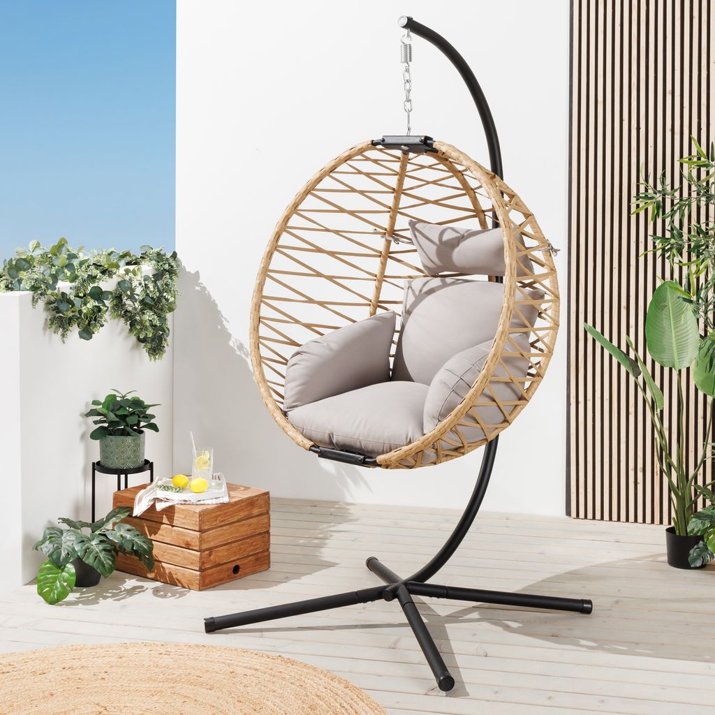 riess-ambiente In- und Outdoor Hängesessel IBIZA natur beige Rattan mit Gestell wetterfest inkl. Kissen Relaxsessel