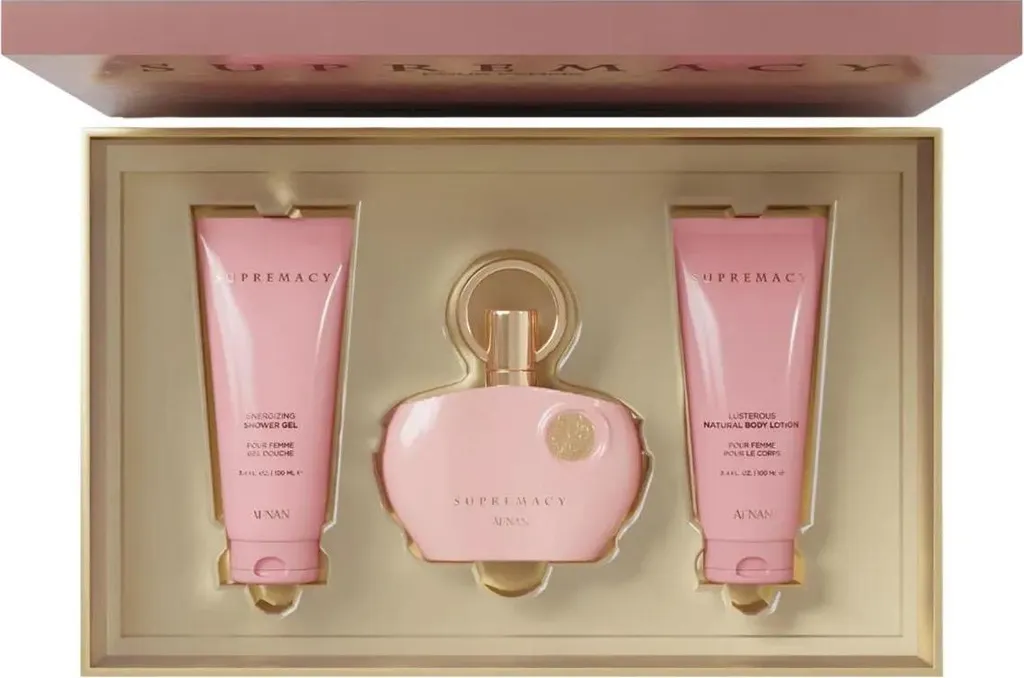 Coffret cadeau soin et parfum Supremacy Pink pour femme élégante