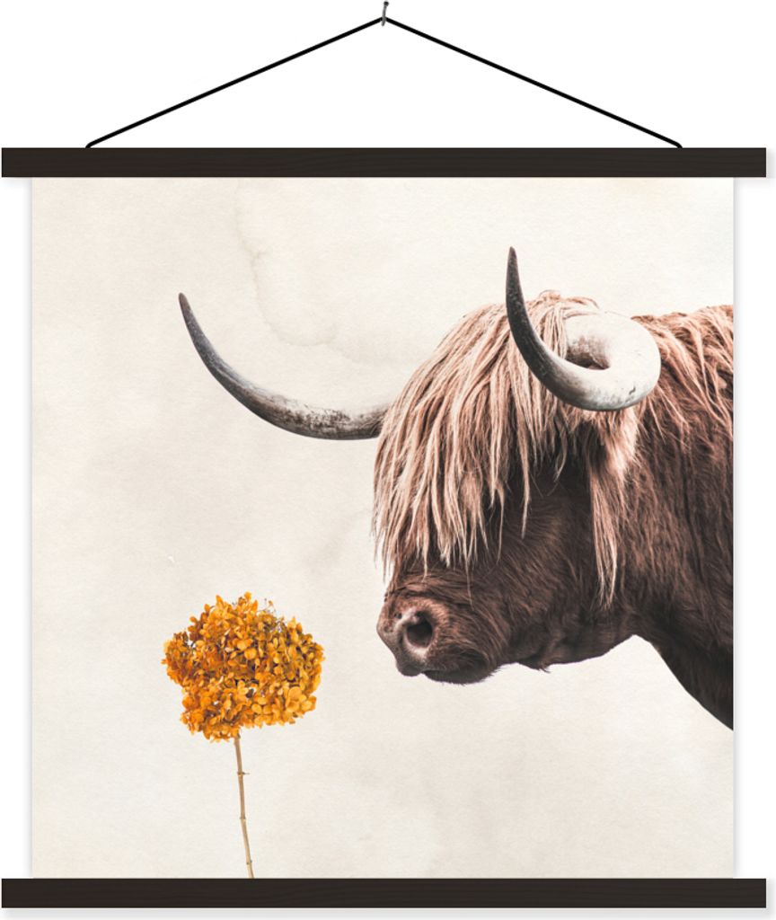 MuchoWow Textilposter Schottisches Hochlandrind - Kuh - Blume 120x120 cm mit schwarzem Rahmen - Aufhängungsset
