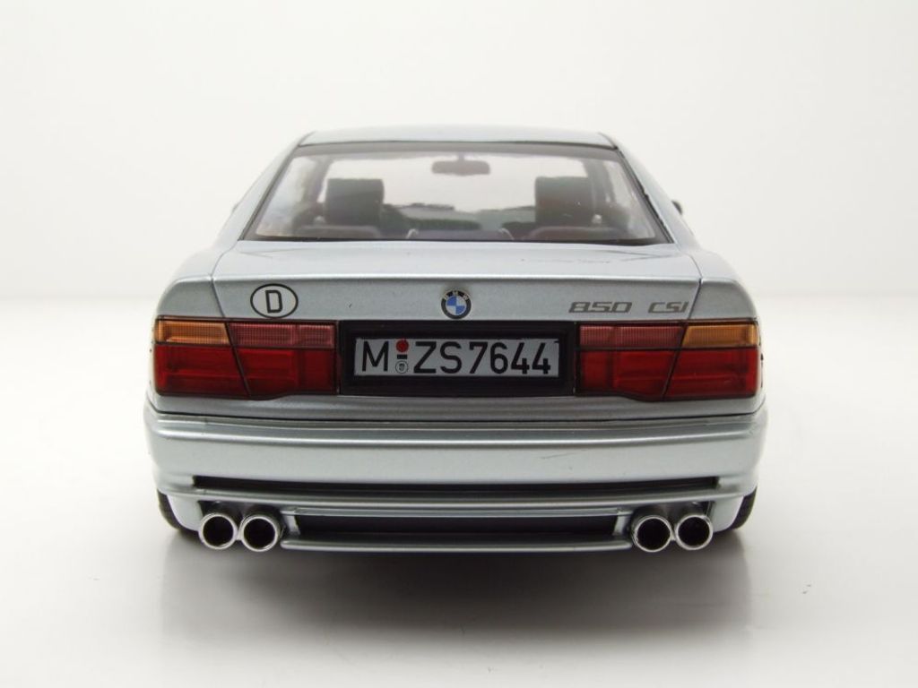 BMW 850 (E31) CSI silber - Modellauto 1:18 Solido Produktbild 9