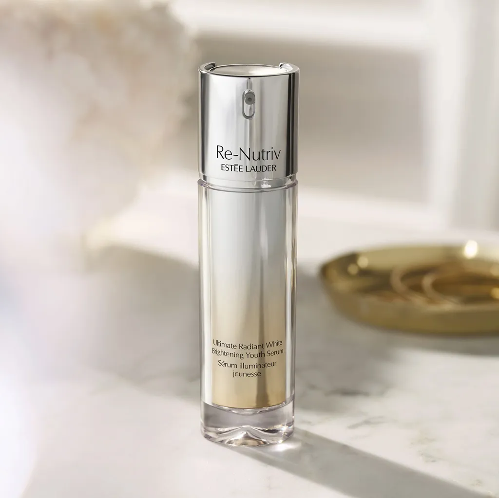 Corriger le Teint Terne avec le Sérum Re-Nutriv Ultimate Radiant White 30ml - 4