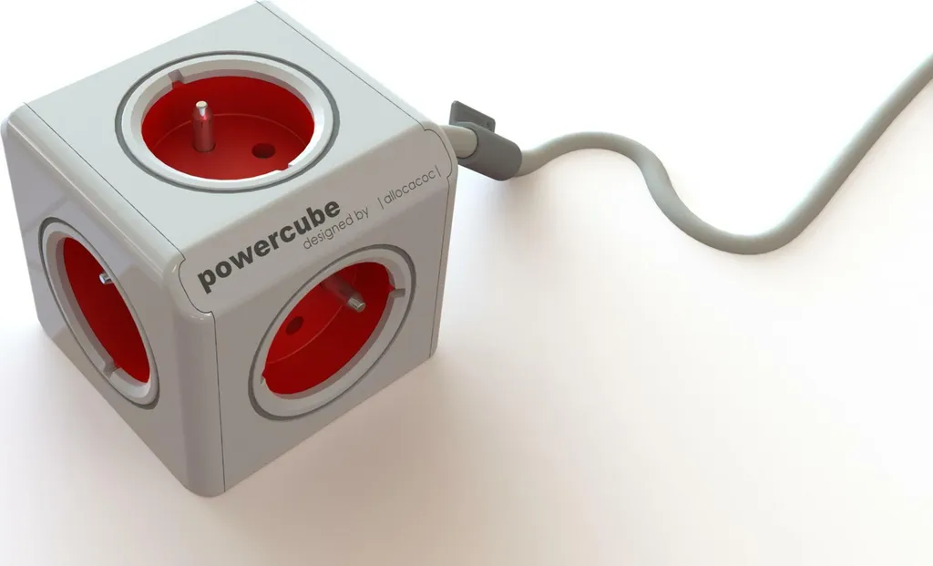 Dites Adieu aux Prises Bloquées avec la Multiprise Cube 5 Sorties 1.5m