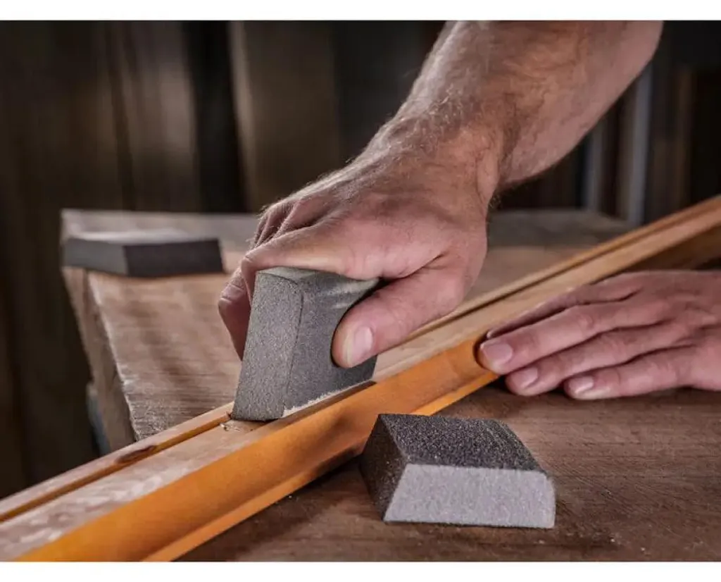 Éponge à poncer flexible pour angles et courbes - Pack de 3 grains