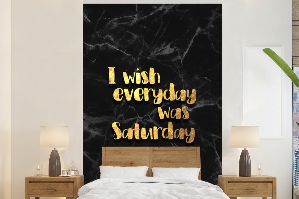MuchoWow Fototapete für Wohnzimmer oder Schlafzimmer Wandtapete Vinyl Motivtapete Zitat - Wochenende - Gold - Marmor - 160x240 cm - Vinyltapete