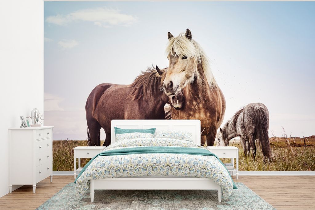 MuchoWow Fototapete für Wohnzimmer oder Schlafzimmer Wandtapete Vinyl Motivtapete Pferde - Gras - Frühling - 400x300 cm - Papiertapeten