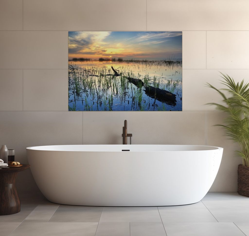 Wallario wasserfestes Poster selbstklebend 70 x 100 cm, Schilf am Abend - Sonnenuntergang über der Seelandschaft, Badezimmerposter Spritzschutz mi...